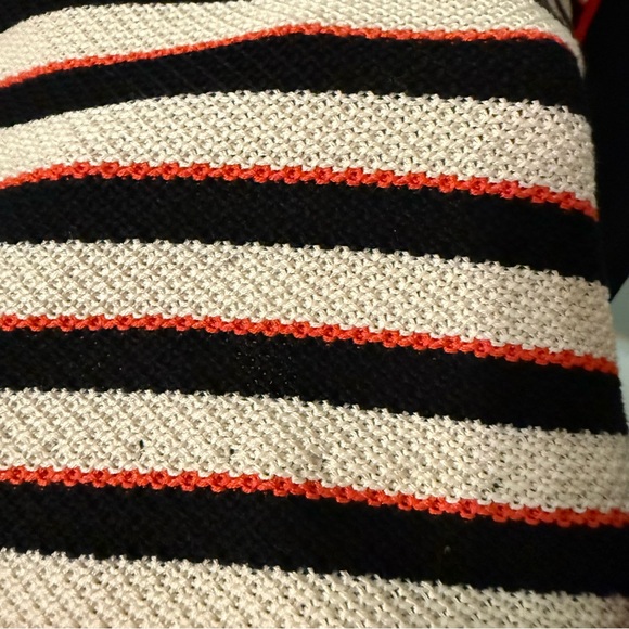 Veronica Beard Black White Knit Mini Skirt with Red Highlights Size 8 - Picture 3 of 10